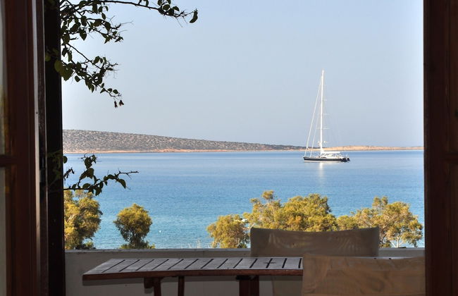 Michalis Apartments near the beaches with sea view - Photo 1