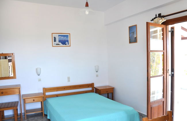 Michalis Apartments near the beaches with sea view - Photo 14
