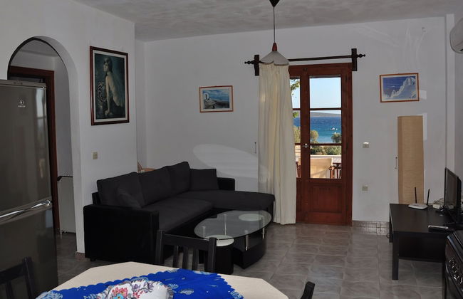 Michalis Apartments near the beaches with sea view - Photo 39