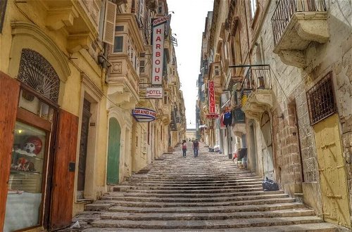 Foto 15 - Central and Cosy 2BR Apartment in Valletta
