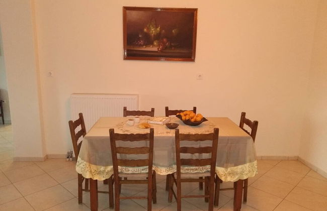 Vallias House - Photo 15