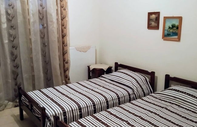Vallias House - Photo 12