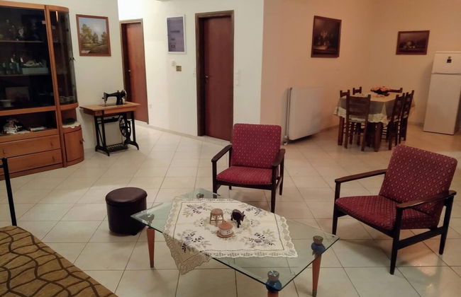Vallias House - Photo 20