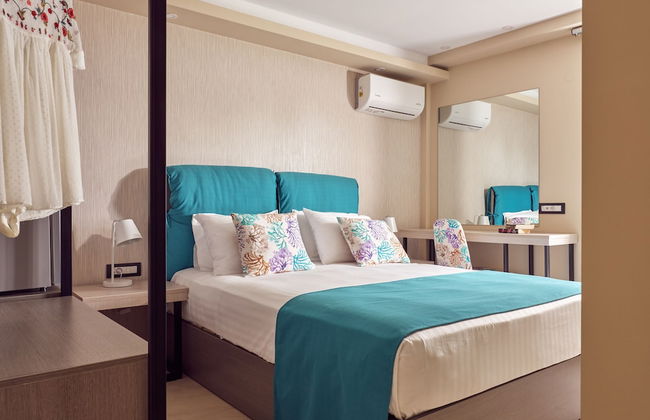 Koukounaria Hotel & Suites - Foto 11