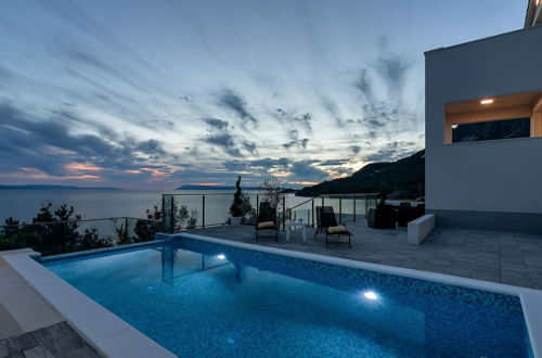 Photo 36 - Stunning Villa in Drasnice With Private Pool