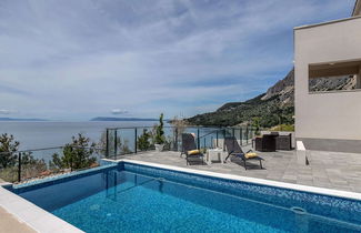 Foto 1 - Stunning Villa in Drasnice With Private Pool