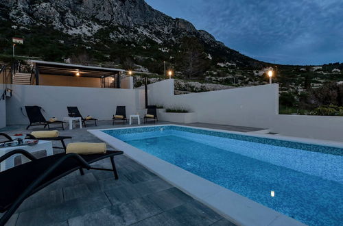 Photo 25 - Stunning Villa in Drasnice With Private Pool