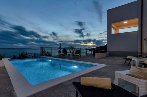 Photo 26 - Stunning Villa in Drasnice With Private Pool