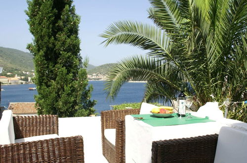 Photo 1 - Rustic Apartment in Vis With Terrace