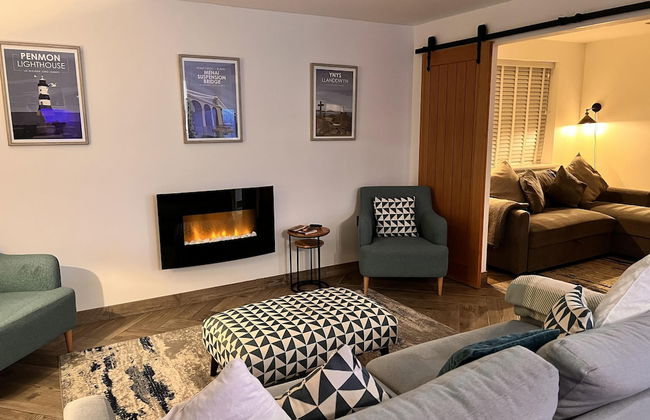 3 Bed House - Sleeps 5 - Pets - Garden - Parking - Foto 10
