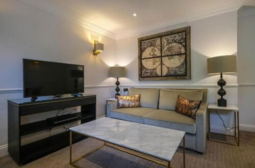 Photo 19 - Collingham Serviced Apartments