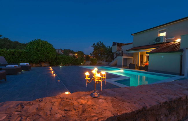 Villa in Ugljane With Private Pool - Foto 26