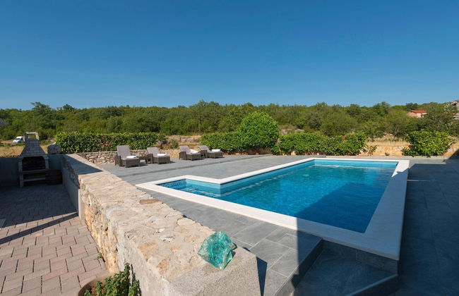 Villa in Ugljane With Private Pool - Foto 20