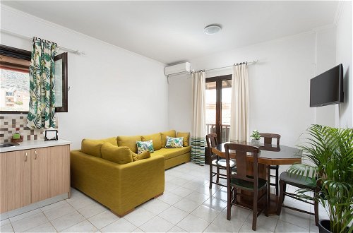 Foto 31 - Monemvasia Green Apartments
