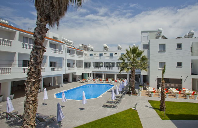 Princessa Vera Hotel Apartments - Foto 1