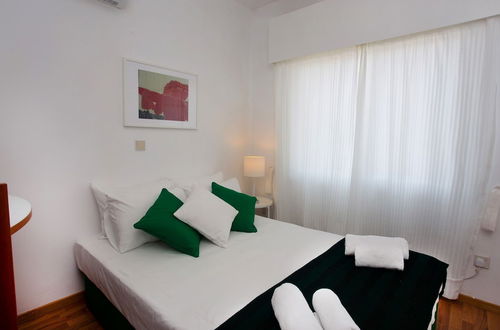 Foto 5 - Seaside Luxury Beach Apartment