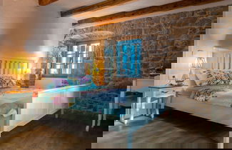 Foto 2 - Gorgeous Villa With Private Swimming Pool and Covered Terrace