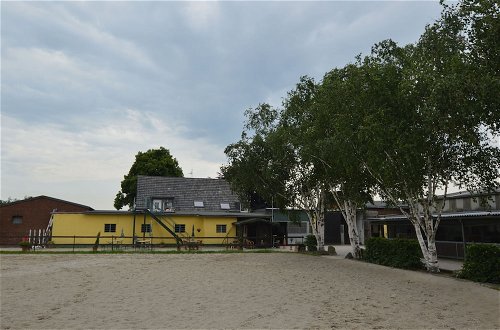 Photo 5 - Holiday Home on a Farm Near Dusseldorf