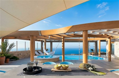 Photo 25 - Luxury Villa With Heated Pool in Agia Pelagia