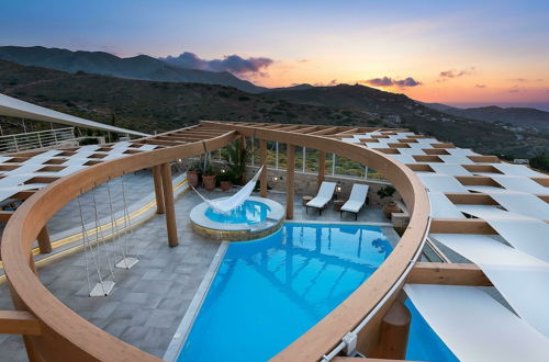Foto 31 - Luxury Villa With Heated Pool in Agia Pelagia