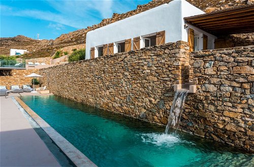 Foto 25 - Villa Ester with Heated Pool & Hot Tub