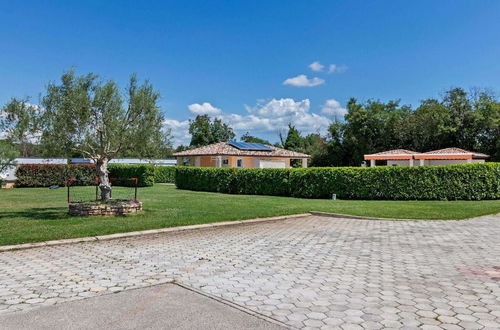 Photo 30 - Refreshing Holiday Home in Banjole With Swimming Pool