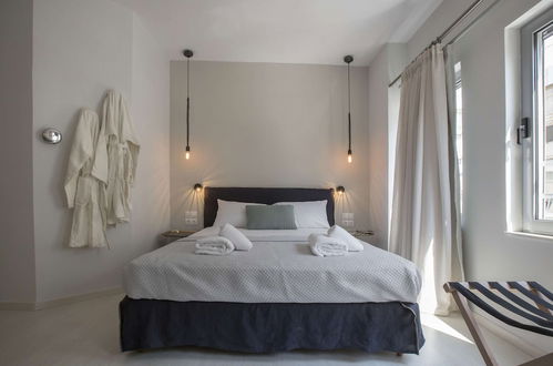 Photo 9 - Ermou Stylish Suites by GHH