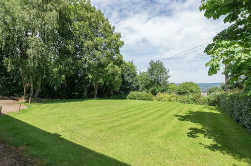 Photo 20 - Quaint Cottage In Jevigne With Terrace