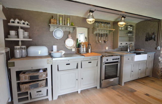 Pleasant Holiday Home in West Flanders with Enclosed Garden & Hot Tub - Foto 11