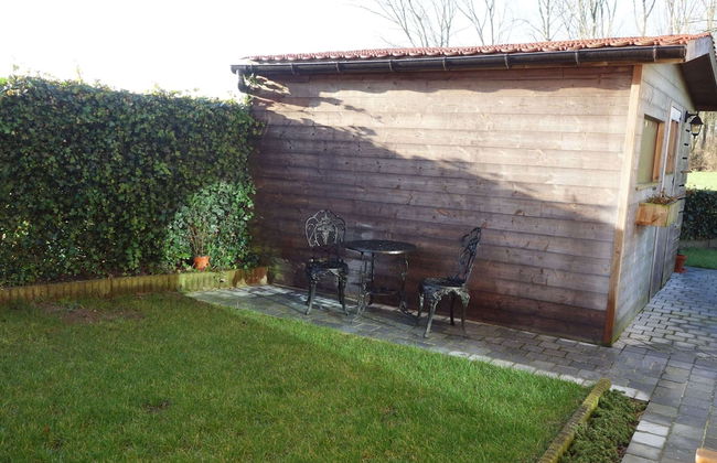 Charming Home With Garden - Photo 18