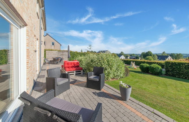 Detached House with Sauna & Hot Tub near Ski Resort & Nature Park - Photo 20