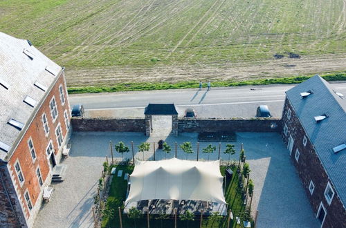 Photo 36 - Splendid Castle in Perwez-haillot With Sun-loungers