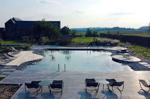 Photo 15 - Splendid Castle in Perwez-haillot With Sun-loungers