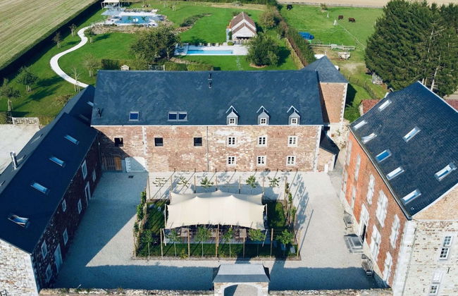 Splendid Castle in Perwez-haillot With Sun-loungers - Foto 32