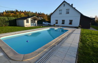 Foto 1 - Spacious Villa With Swimming Pool