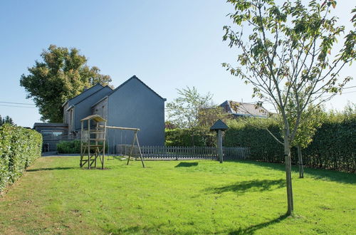 Foto 17 - Renovated Cottage in Cornemont With Garden