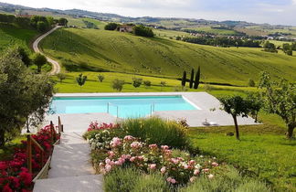 Foto 1 - Family Villa, Pool and Country Side Views, Italy