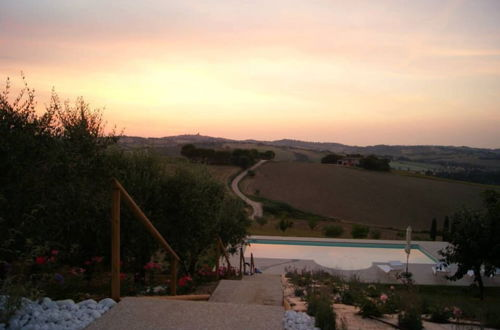 Foto 17 - Family Villa, Pool and Country Side Views, Italy