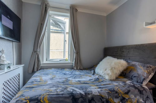 Photo 4 - Exquisite 3 Bedroom House in the Heart of Edinburgh