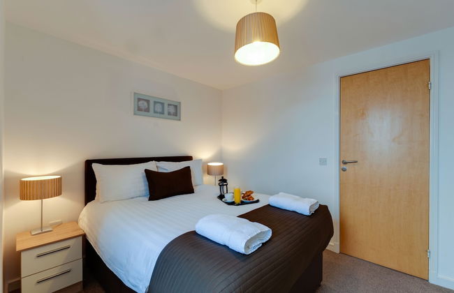 Base Serviced Apartments - The Docks - Foto 7