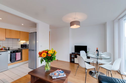 Photo 12 - Base Serviced Apartments - The Docks