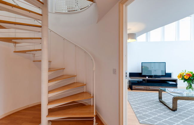 Base Serviced Apartments - The Docks - Foto 31