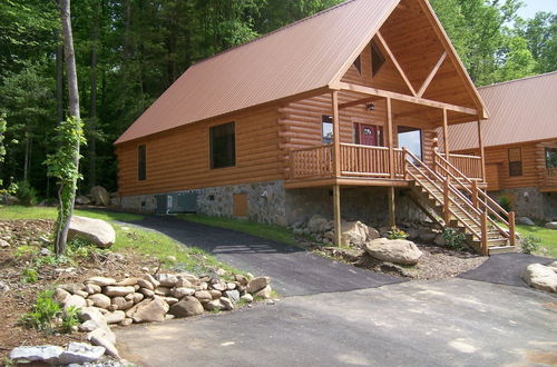 Photo 9 - White Oak Lodge & Resort