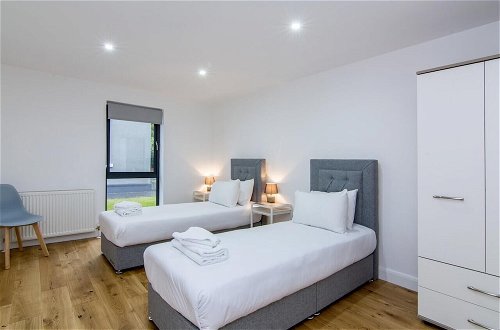 Photo 2 - Stunning 2bed Flat in Bond House