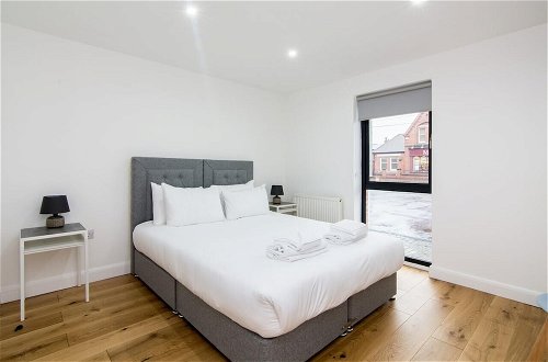Foto 5 - Stunning 2bed Flat in Bond House