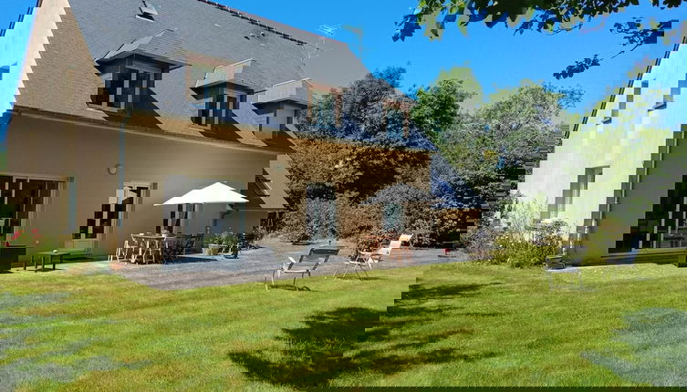 Foto 1 - Spacious Holiday Home Located in the Heart of the bay of Mont St Michel