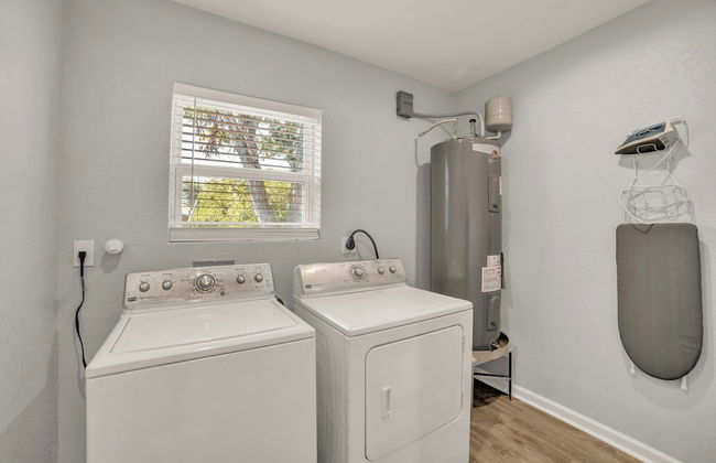 Spacious & Homey 4br/3ba W/amenities Near Downtown - Foto 27