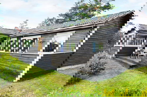 Foto 1 - 5 Person Holiday Home in Munkedal