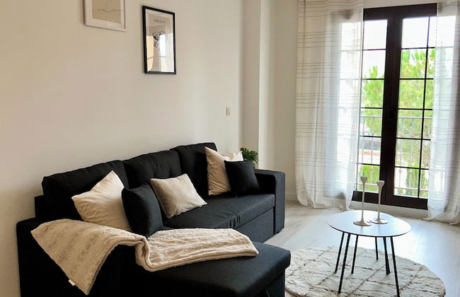 Hancinda Sleeps 4 With Free Parking - Photo 12