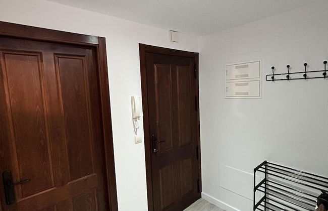 Hancinda Sleeps 4 With Free Parking - Photo 24